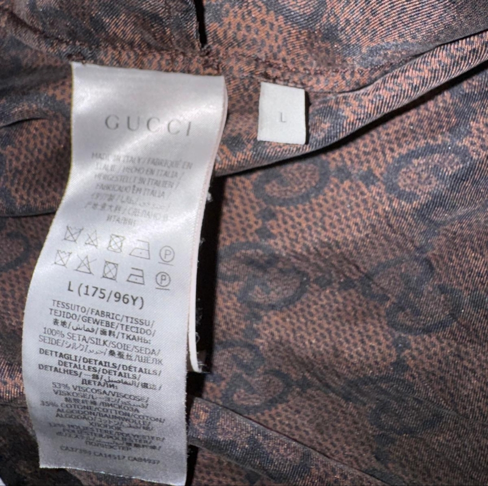 Gucci Monogram Windbreaker with Green and RedAccents (Gently used) - Picture 4 of 7